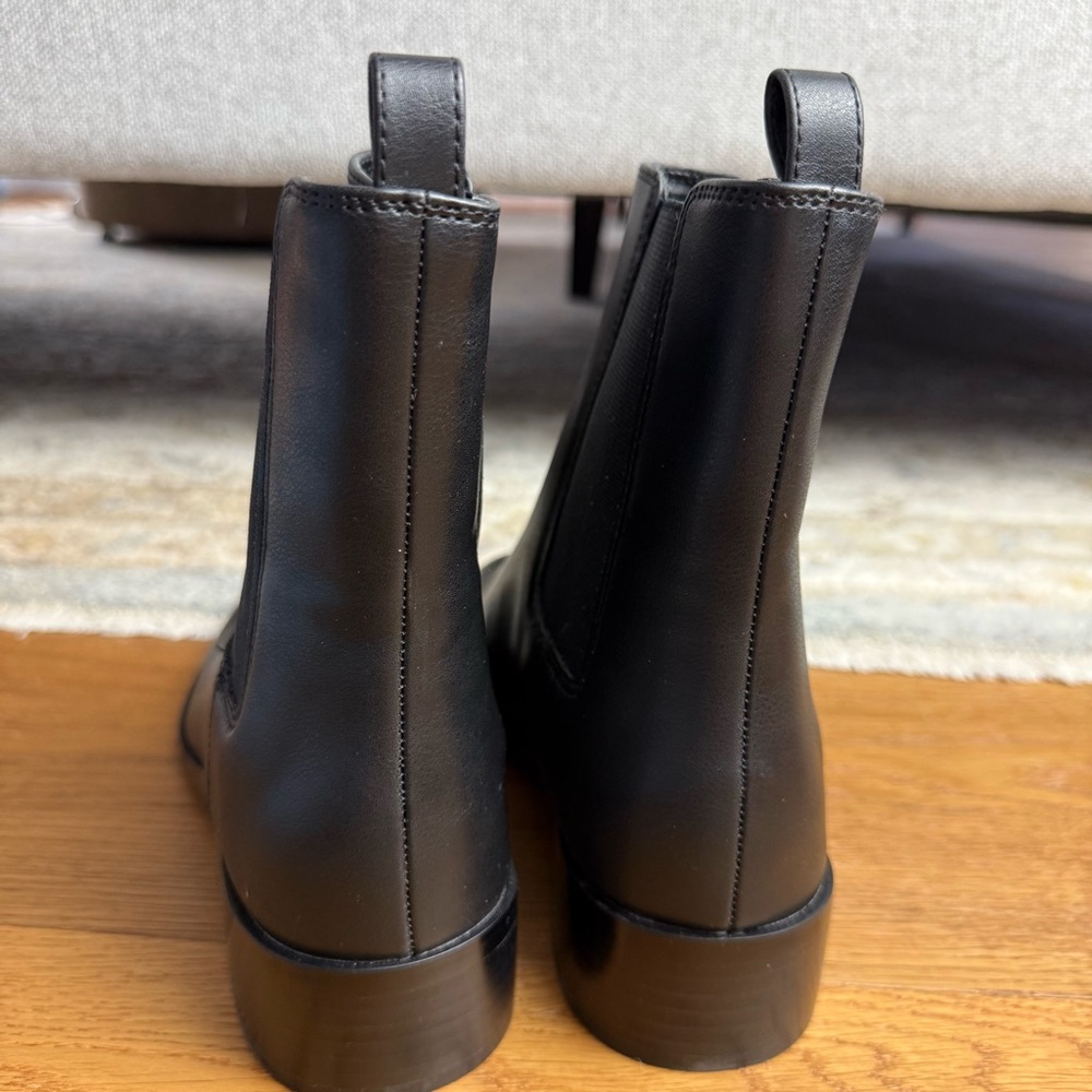 NEW J. Crew Factory Black Chelsea Boots BT277 Size 8 - Picture 5 of 7